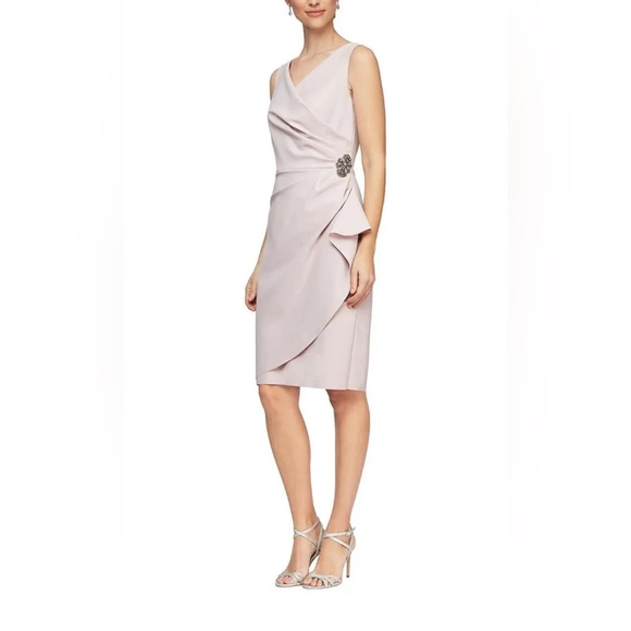 Alex Evenings Dresses & Skirts - Alex Evenings Women's Slimming Short Ruched Dress with Ruffle, Size 12